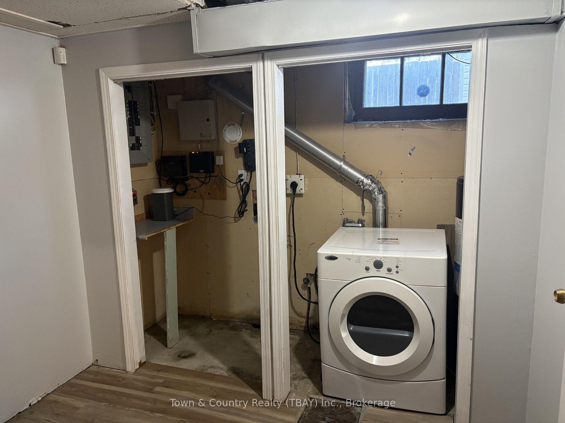 Photo 9 of 1113 Crawford Avenue, Thunder Bay, Westfort — HOMEH