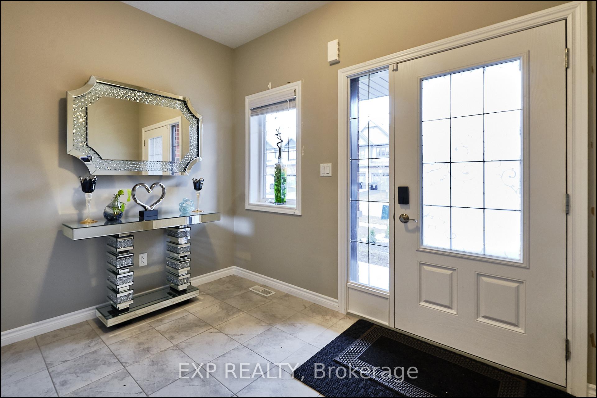 Photo 2 of Unit Main, 967 Wright Drive, Midland — HOMEH
