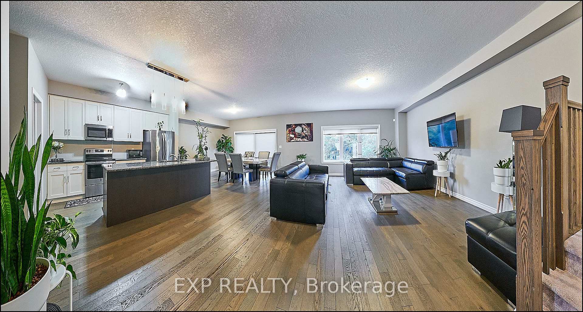 Photo 3 of Unit Main, 967 Wright Drive, Midland — HOMEH