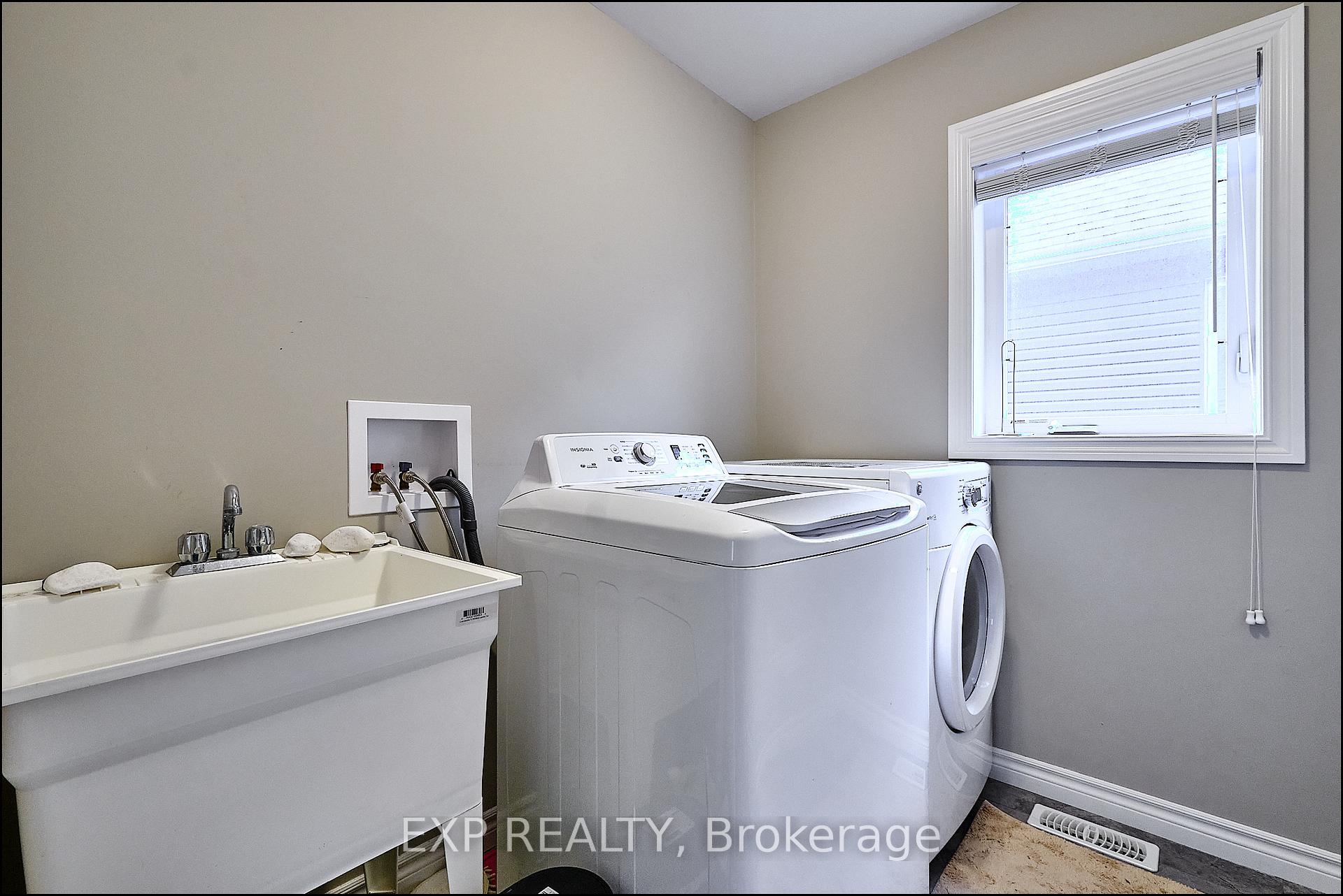Photo 10 of Unit Main, 967 Wright Drive, Midland — HOMEH