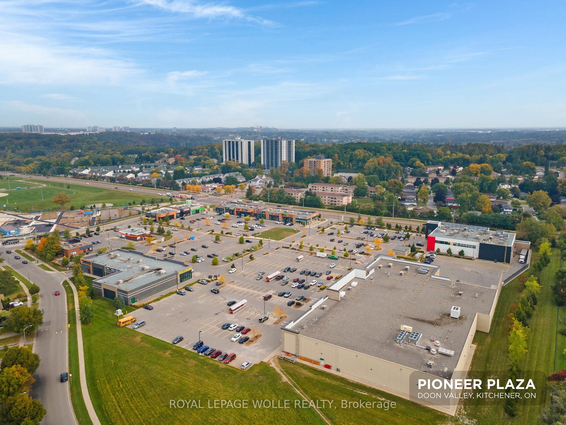 Photo 35 of Unit 308, 35 Green Valley Drive, Kitchener, Pioneer Park — HOMEH