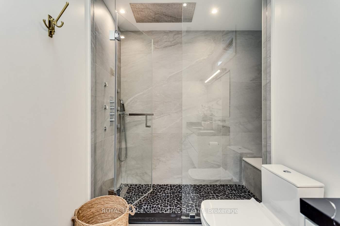 Photo 83 of 511 Woburn Avenue, Toronto, Bedford Park-Nortown — HOMEH
