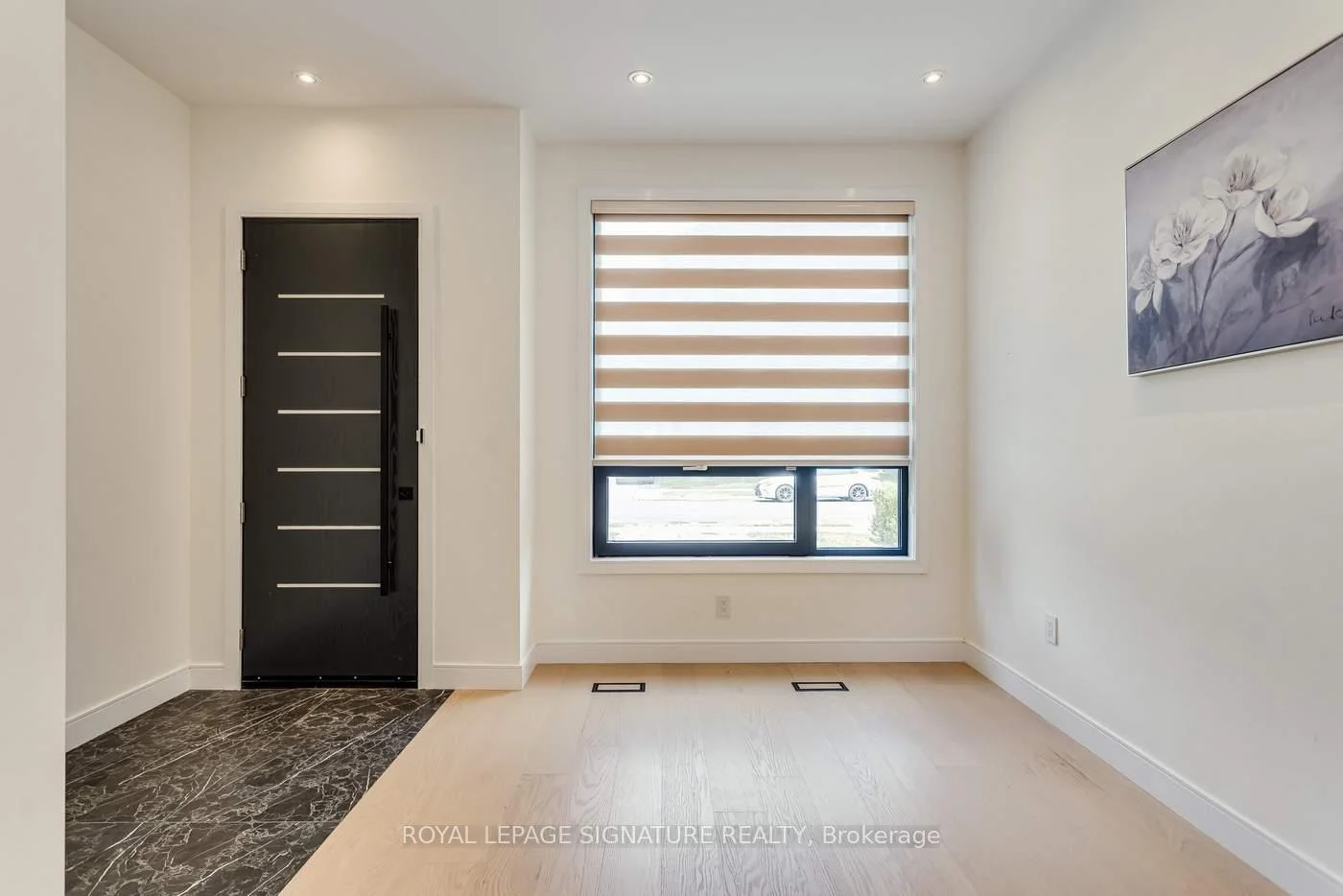 Photo 4 of 511 Woburn Avenue, Toronto, Bedford Park-Nortown — HOMEH