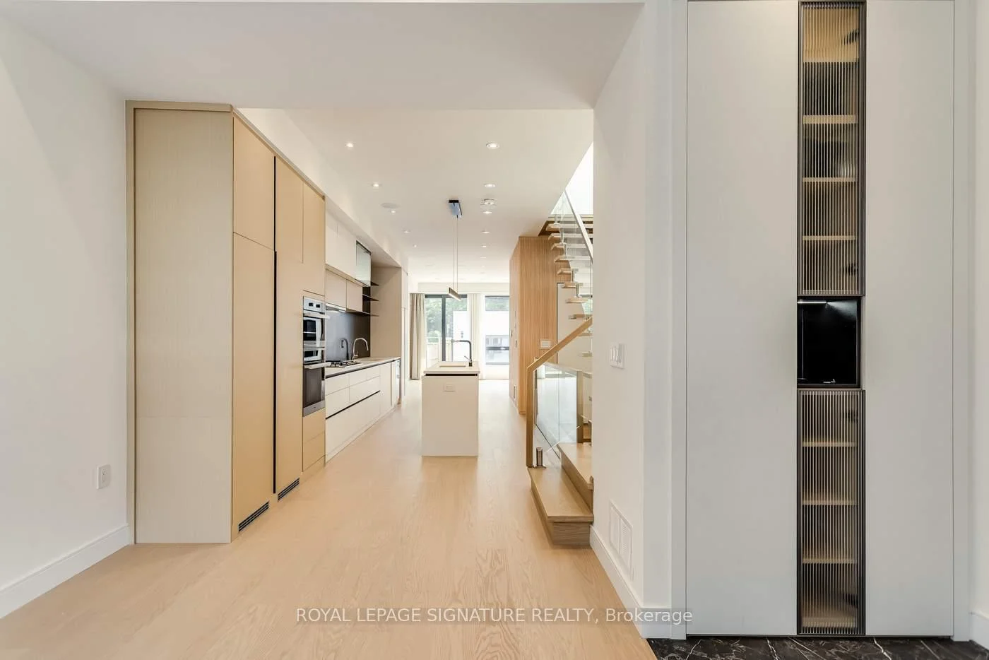 Photo 7 of 511 Woburn Avenue, Toronto, Bedford Park-Nortown — HOMEH