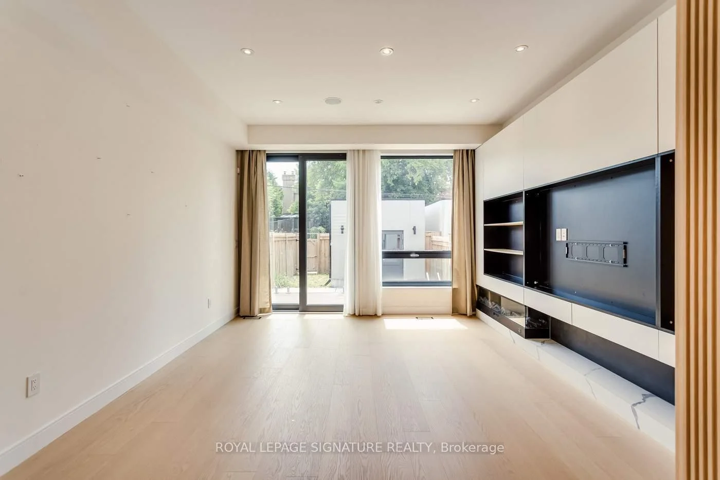 Photo 14 of 511 Woburn Avenue, Toronto, Bedford Park-Nortown — HOMEH