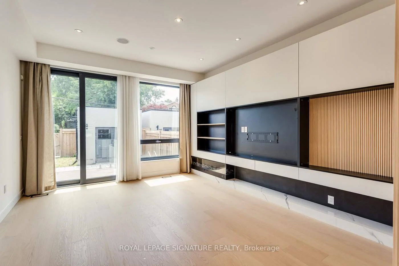 Photo 15 of 511 Woburn Avenue, Toronto, Bedford Park-Nortown — HOMEH