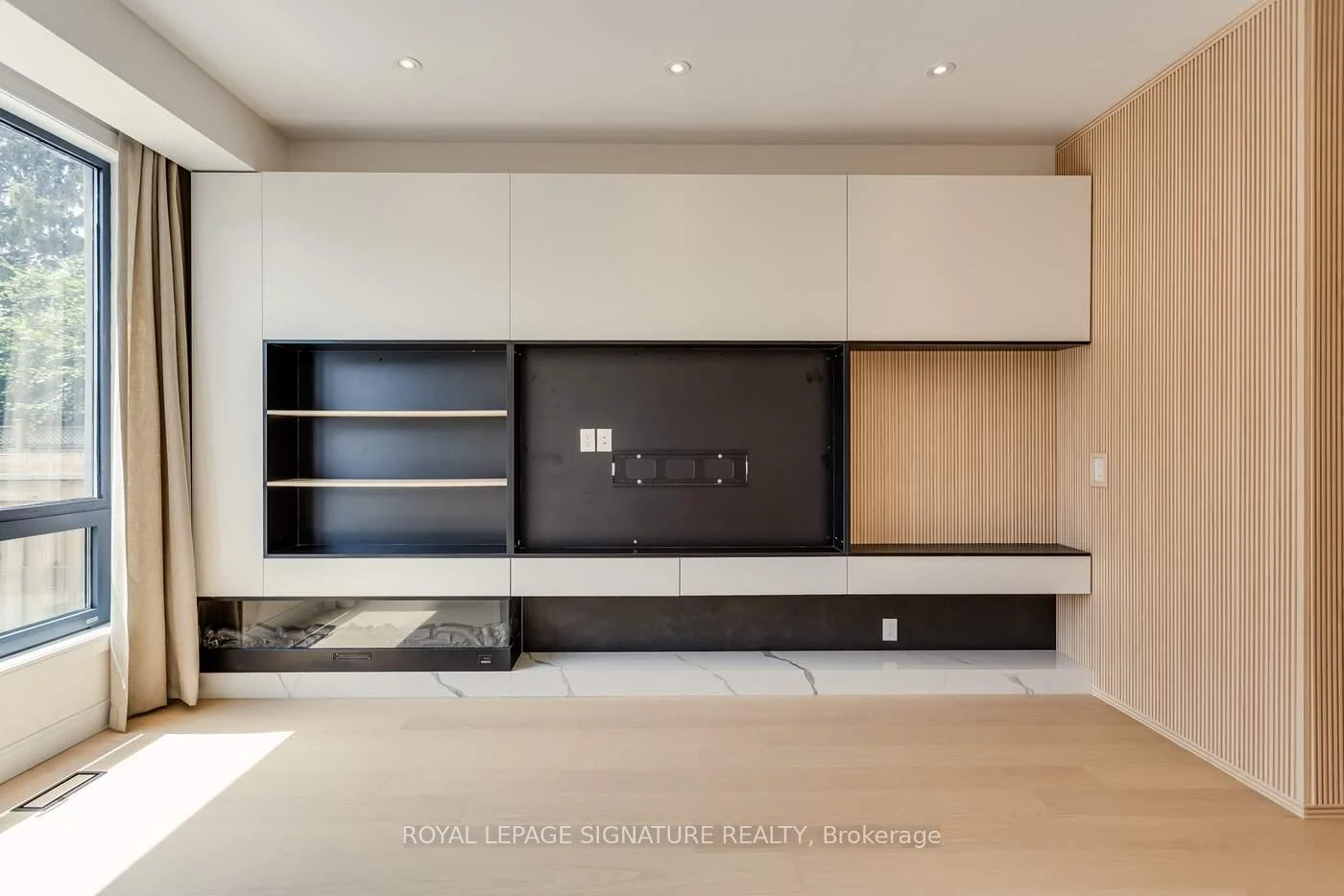 Photo 16 of 511 Woburn Avenue, Toronto, Bedford Park-Nortown — HOMEH