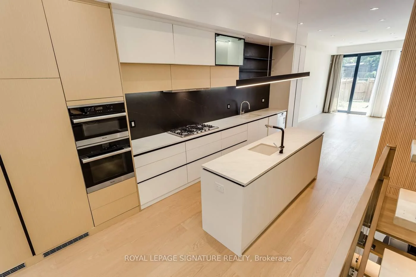 Photo 18 of 511 Woburn Avenue, Toronto, Bedford Park-Nortown — HOMEH