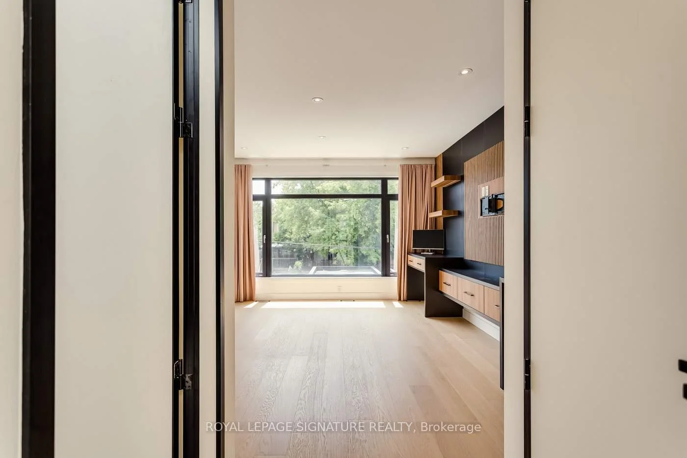 Photo 22 of 511 Woburn Avenue, Toronto, Bedford Park-Nortown — HOMEH