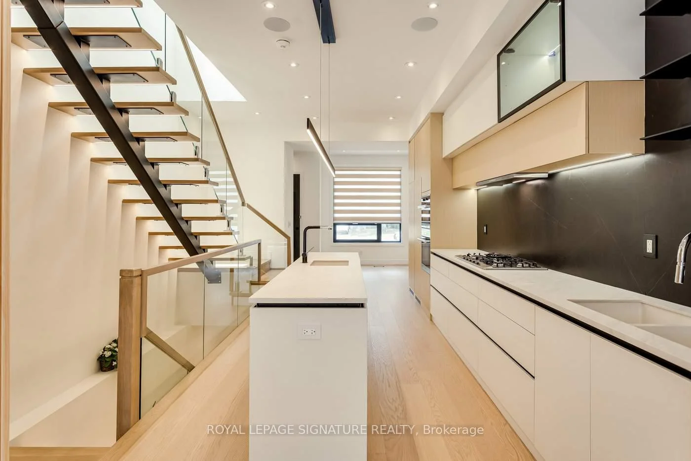 Photo 54 of 511 Woburn Avenue, Toronto, Bedford Park-Nortown — HOMEH