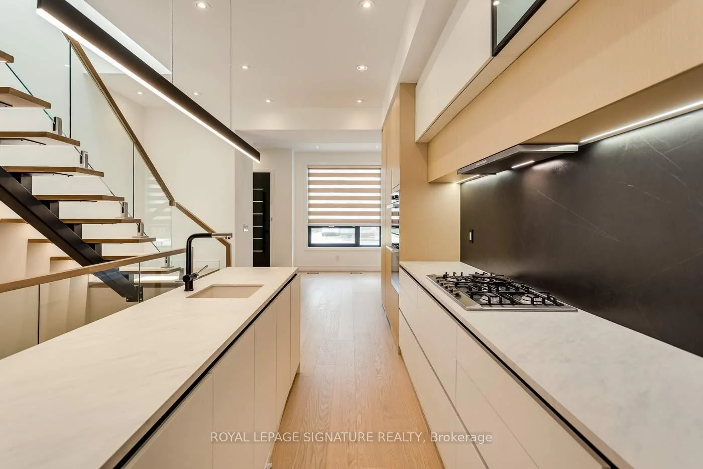 Photo 59 of 511 Woburn Avenue, Toronto, Bedford Park-Nortown — HOMEH