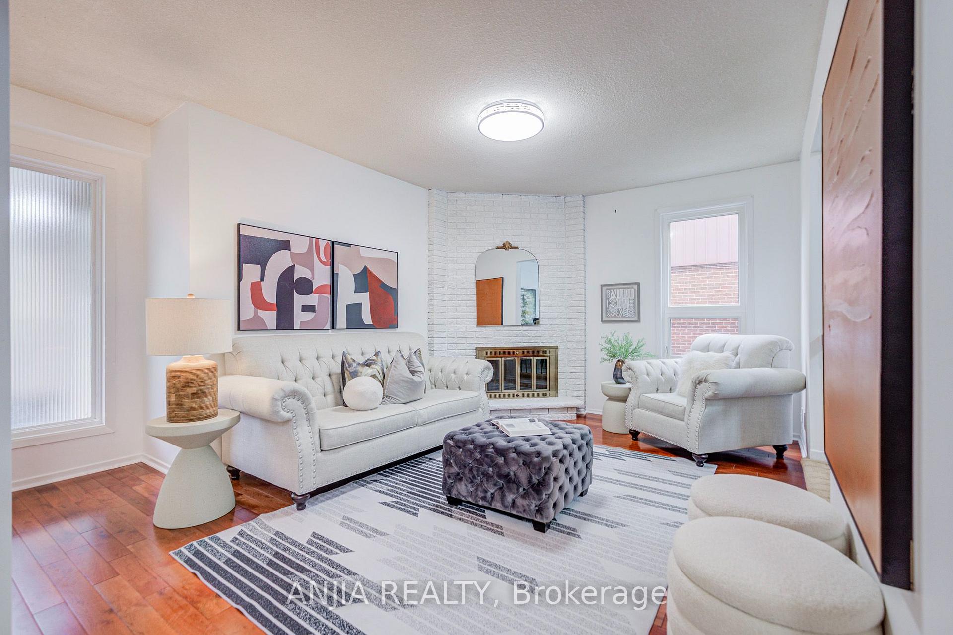 Photo 7 of 3 Mossbrook Crescent, Scarborough, Steeles — HOMEH