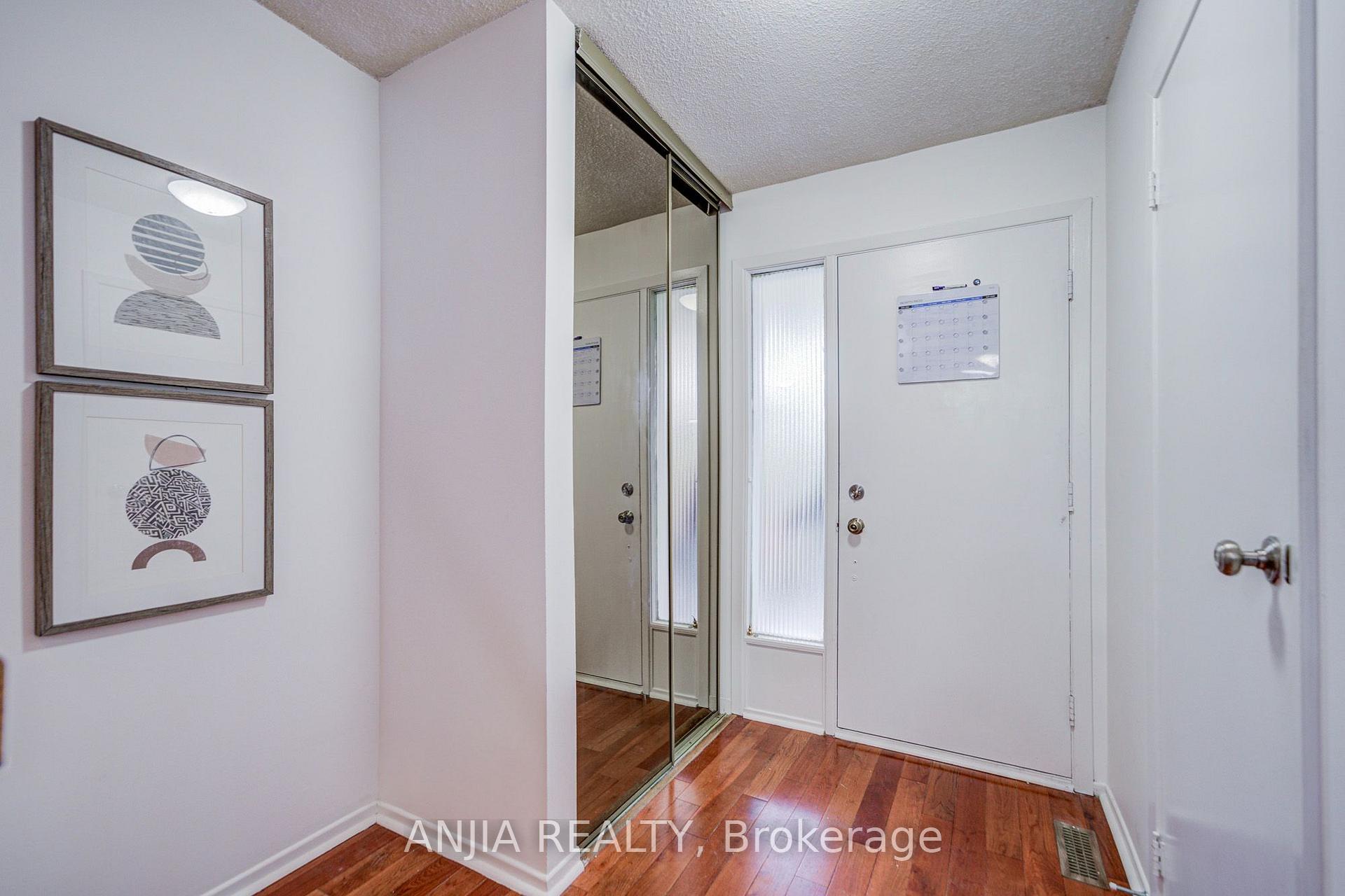 Photo 17 of 3 Mossbrook Crescent, Scarborough, Steeles — HOMEH