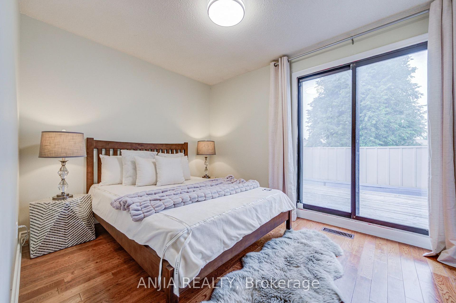 Photo 19 of 3 Mossbrook Crescent, Scarborough, Steeles — HOMEH