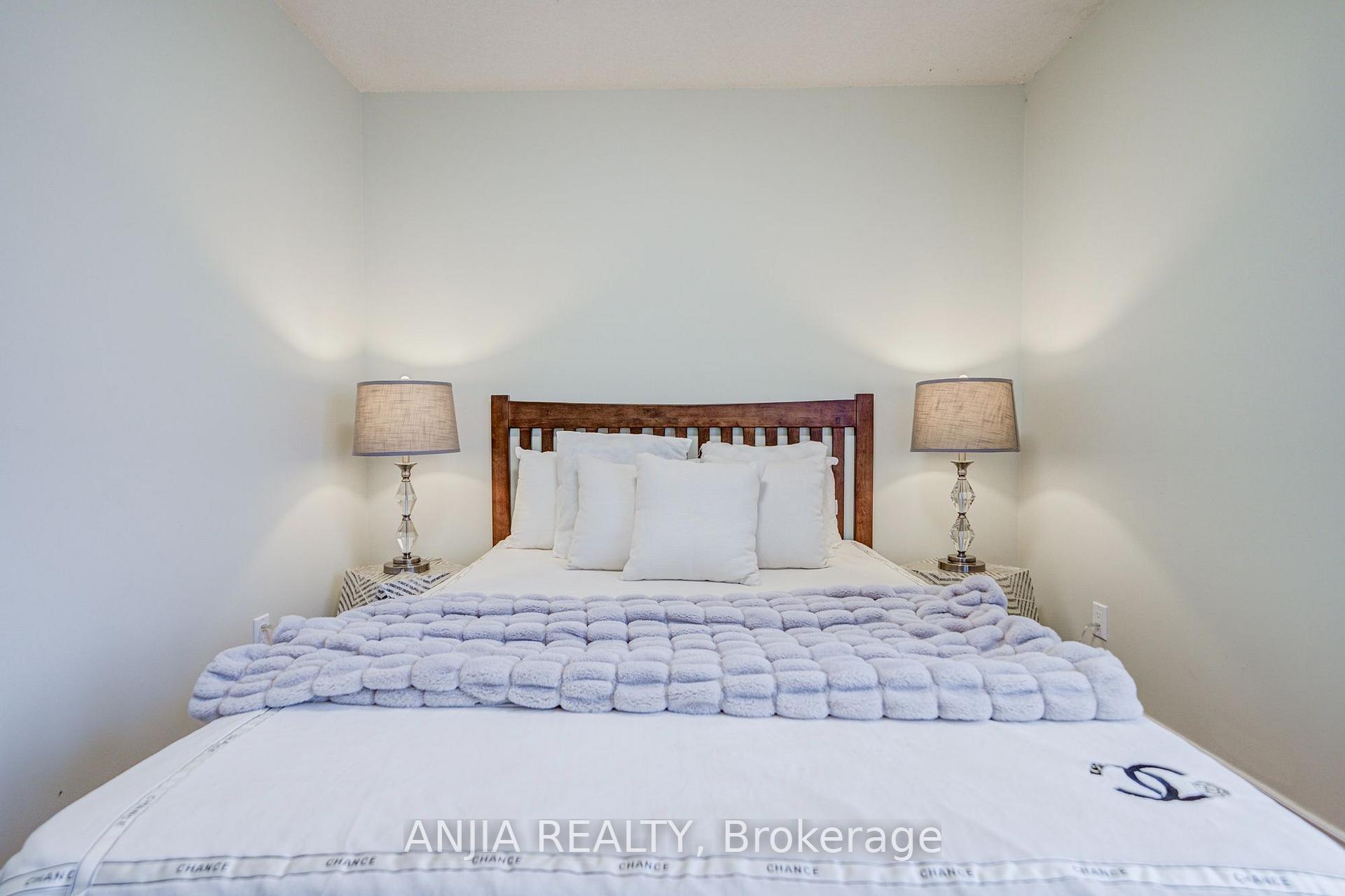 Photo 21 of 3 Mossbrook Crescent, Scarborough, Steeles — HOMEH