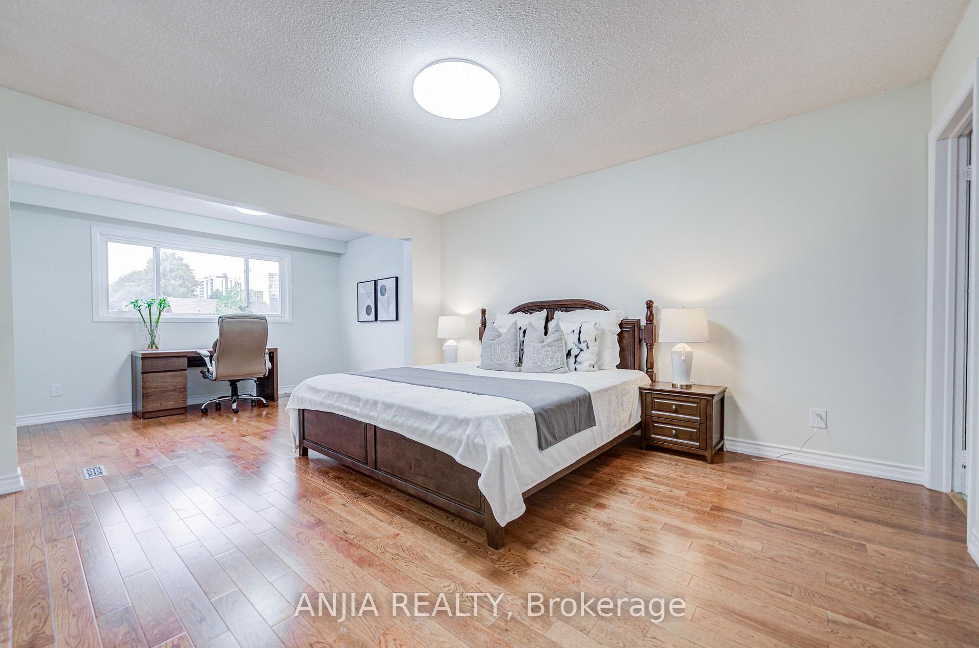 Photo 22 of 3 Mossbrook Crescent, Scarborough, Steeles — HOMEH