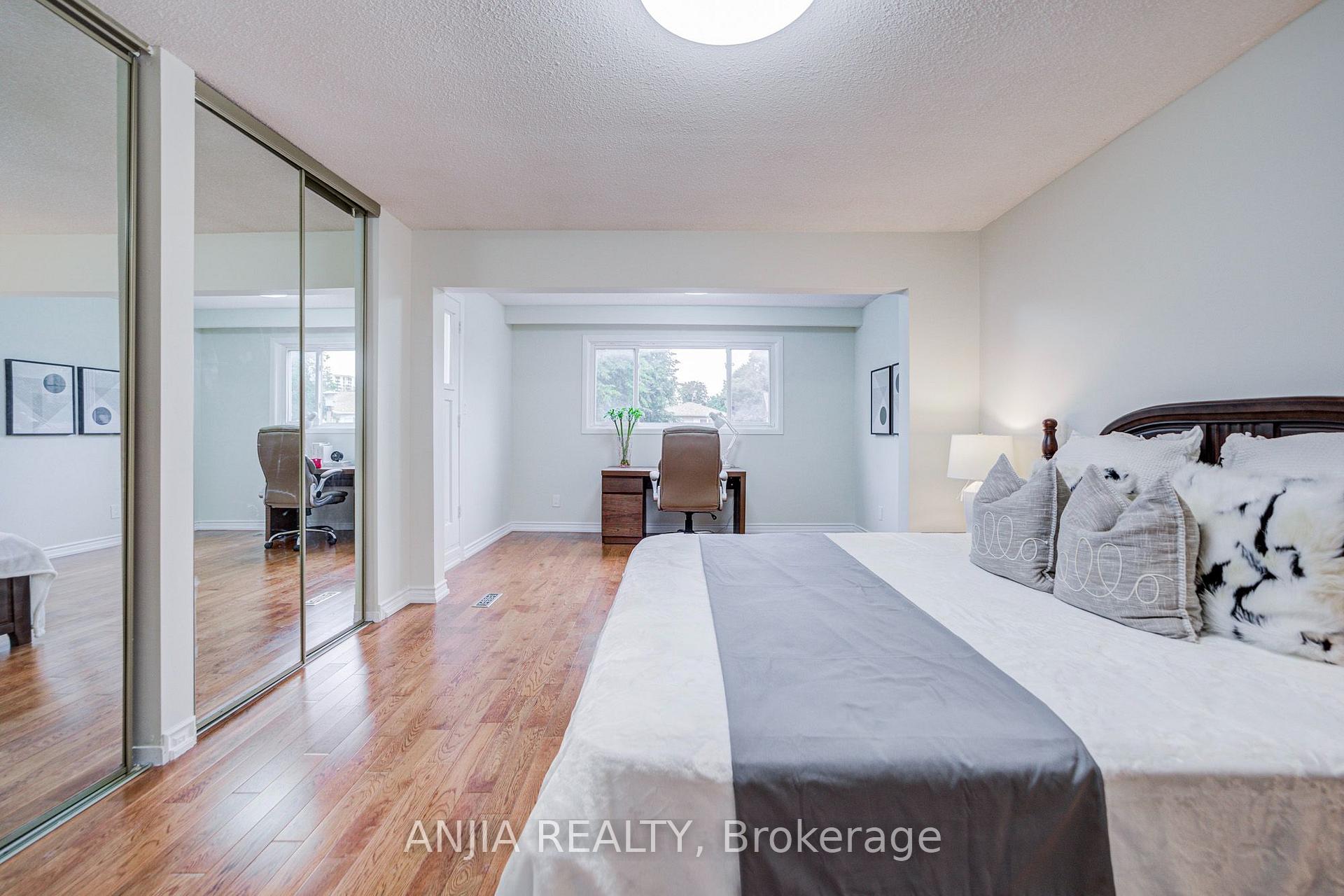 Photo 25 of 3 Mossbrook Crescent, Scarborough, Steeles — HOMEH