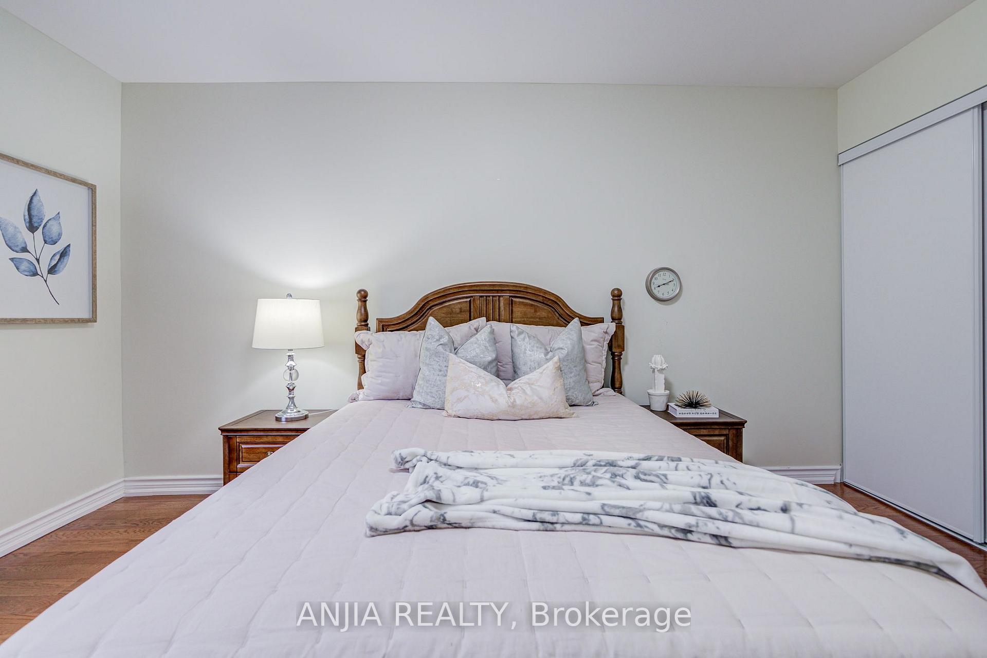 Photo 38 of 3 Mossbrook Crescent, Scarborough, Steeles — HOMEH