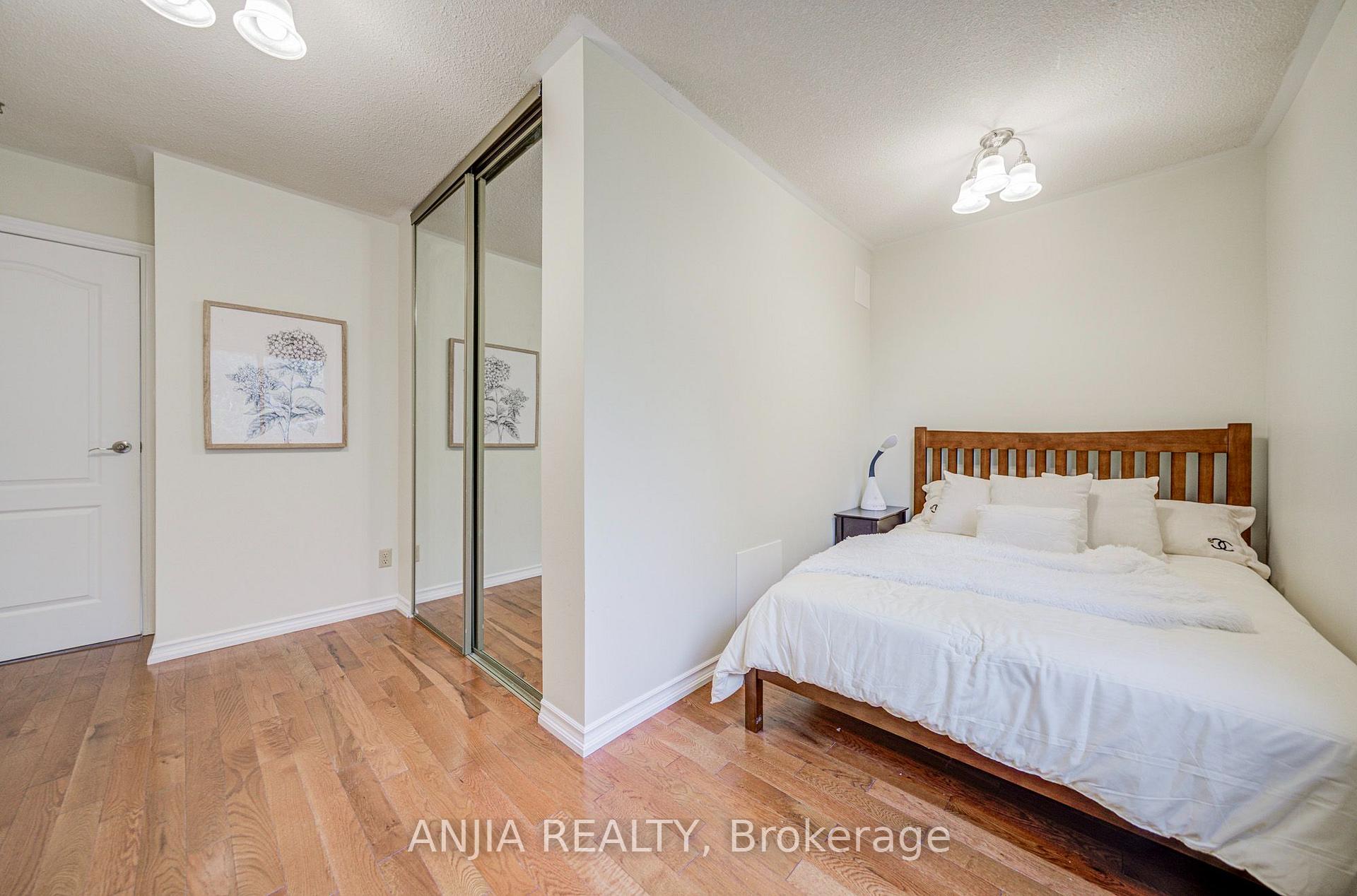 Photo 42 of 3 Mossbrook Crescent, Scarborough, Steeles — HOMEH