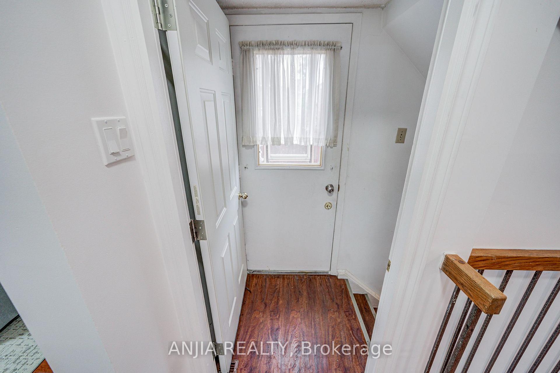 Photo 43 of 3 Mossbrook Crescent, Scarborough, Steeles — HOMEH