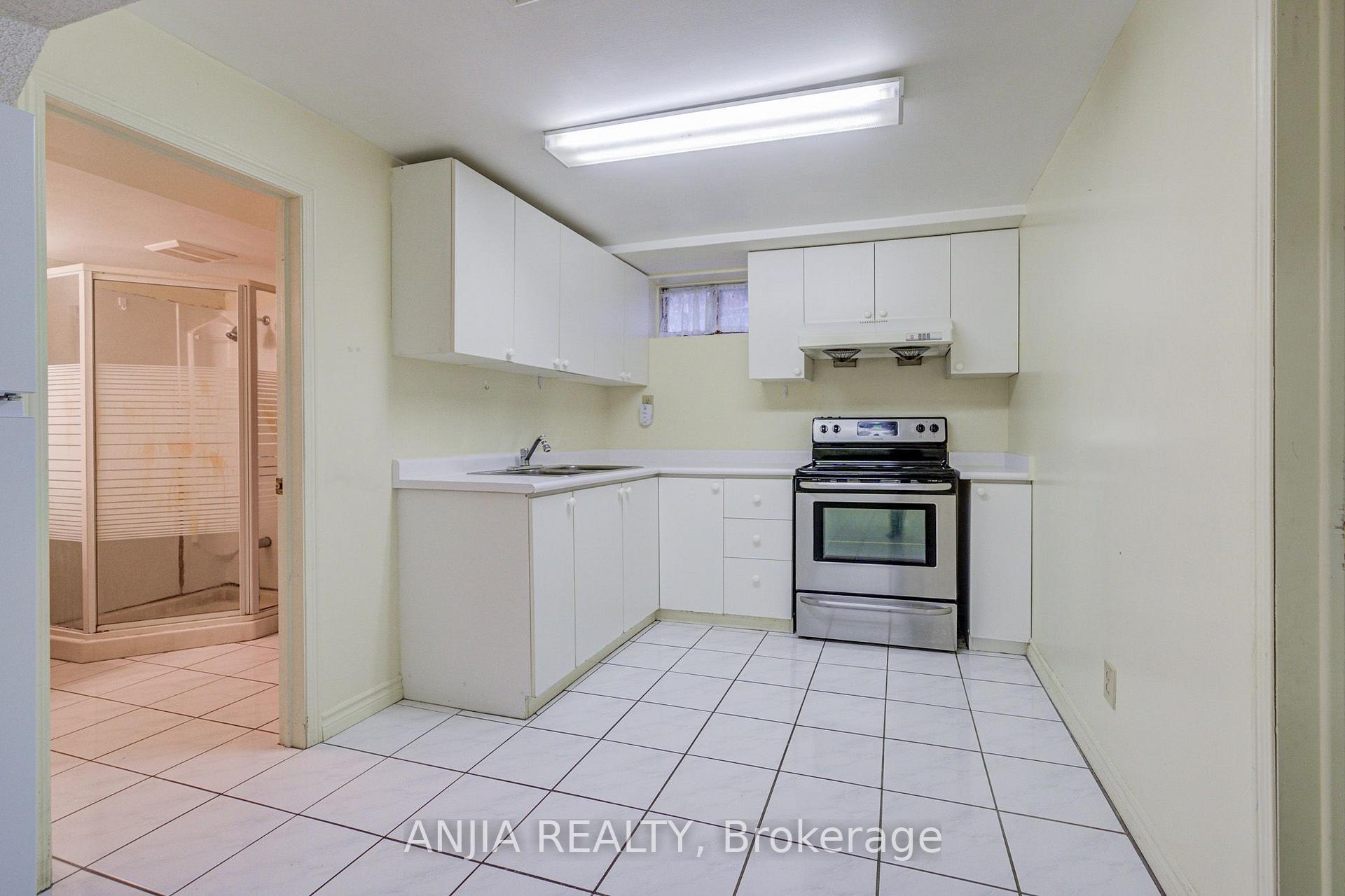 Photo 46 of 3 Mossbrook Crescent, Scarborough, Steeles — HOMEH