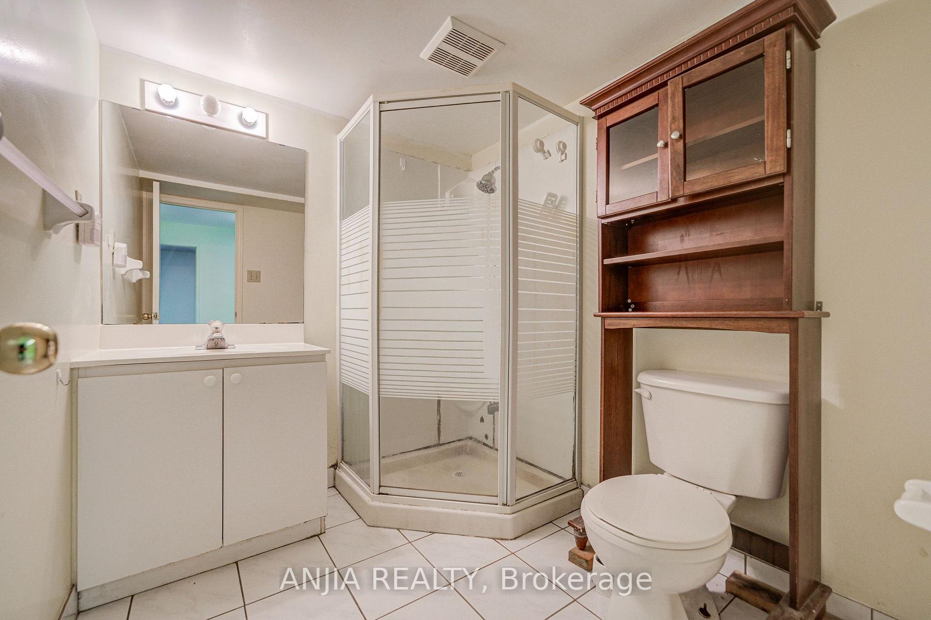 Photo 48 of 3 Mossbrook Crescent, Scarborough, Steeles — HOMEH