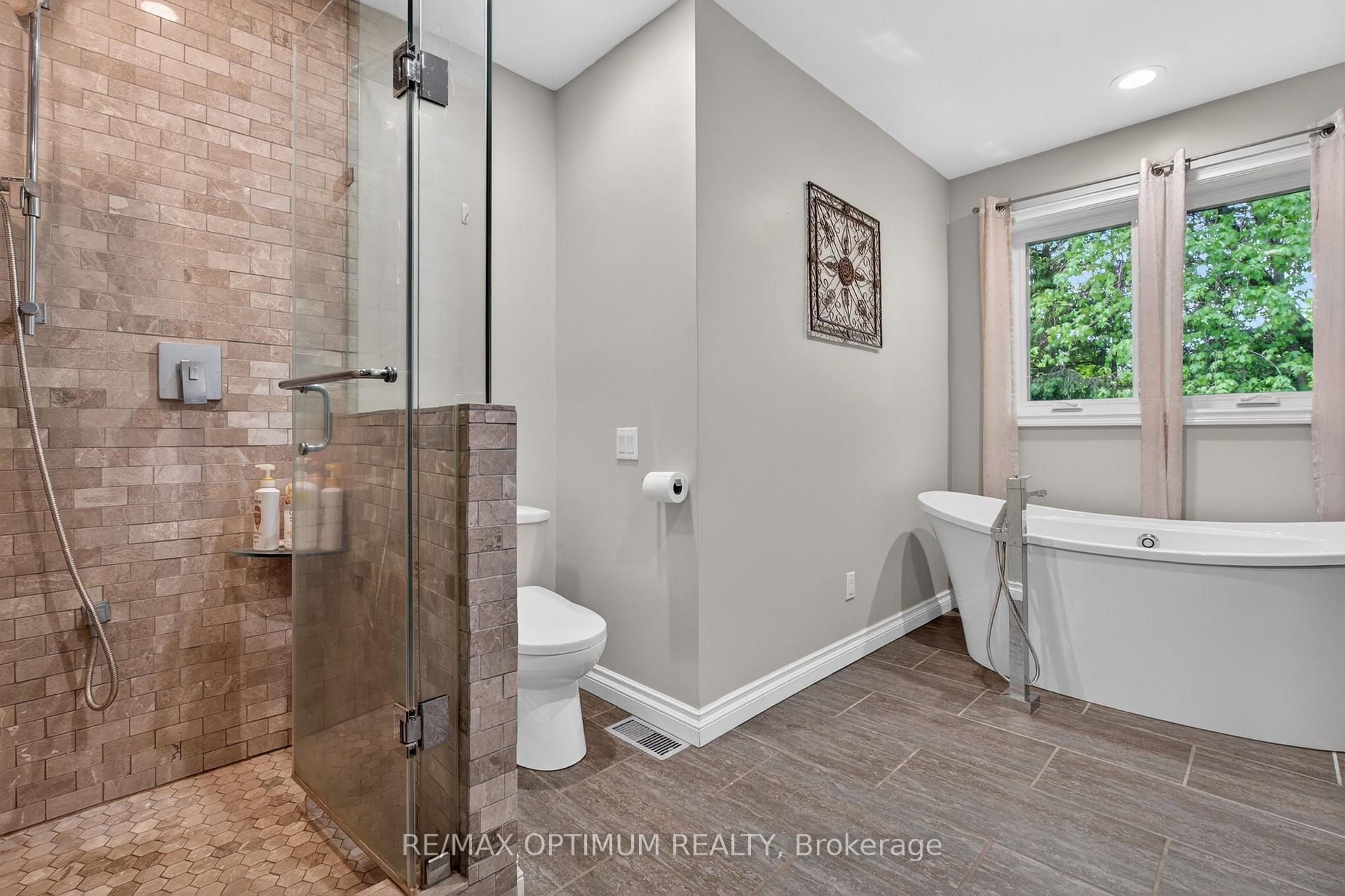 Photo 18 of 529 Campbellville Road, Hamilton, Rural Flamborough — HOMEH