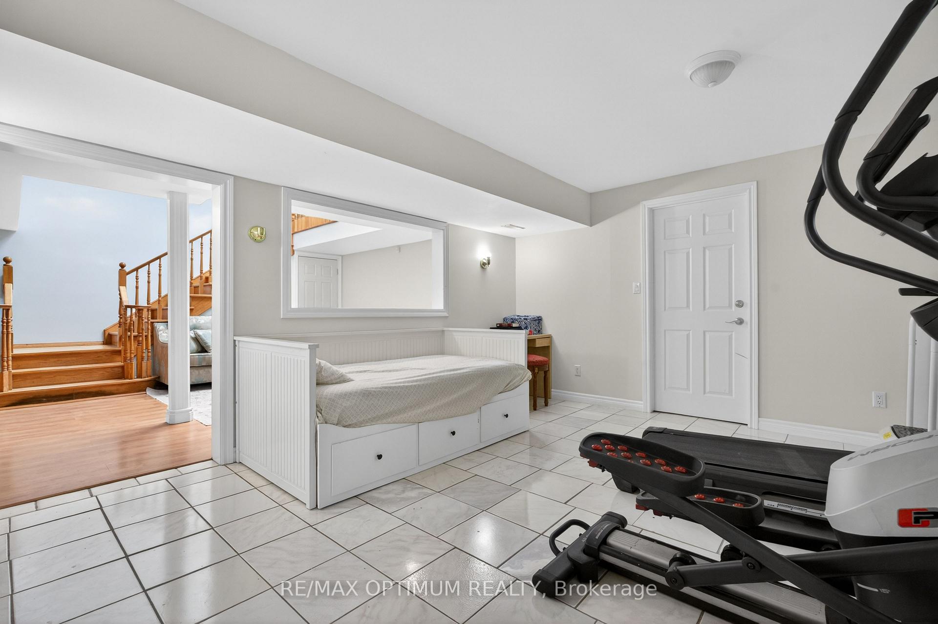 Photo 31 of 529 Campbellville Road, Hamilton, Rural Flamborough — HOMEH