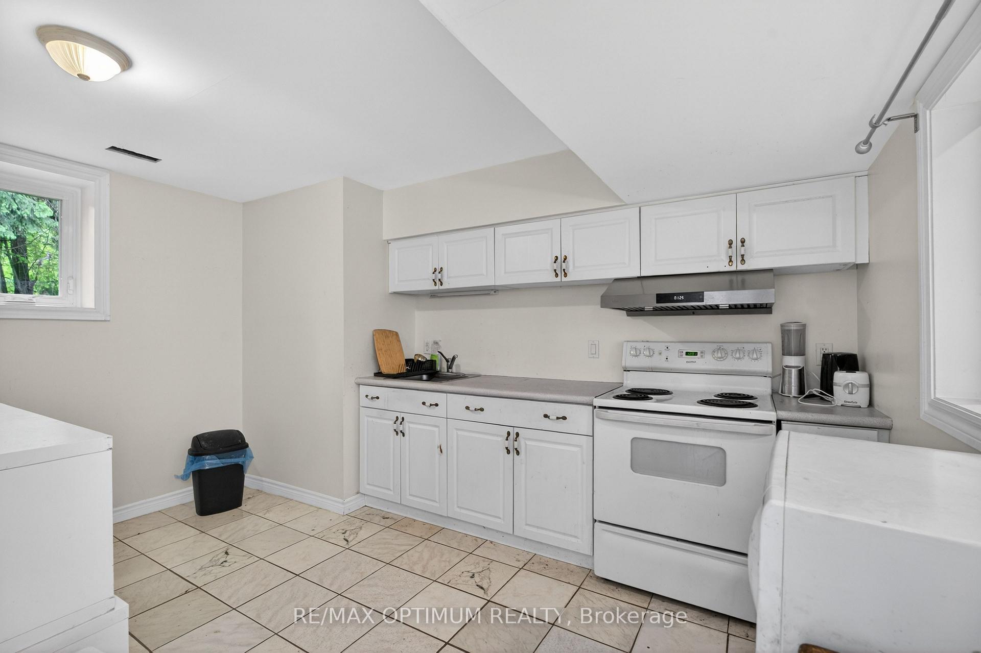 Photo 35 of 529 Campbellville Road, Hamilton, Rural Flamborough — HOMEH