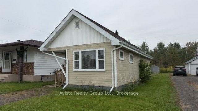 Photo 16 of 1202 Gore Street W, Thunder Bay, Westfort — HOMEH