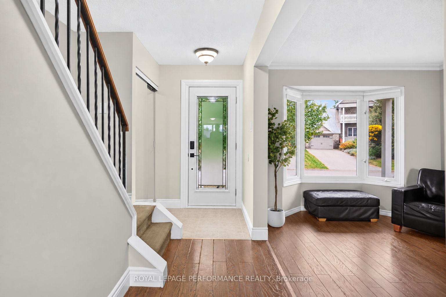 Photo 3 of 38 Naismith Crescent, Ottawa, Kanata - Katimavik — HOMEH