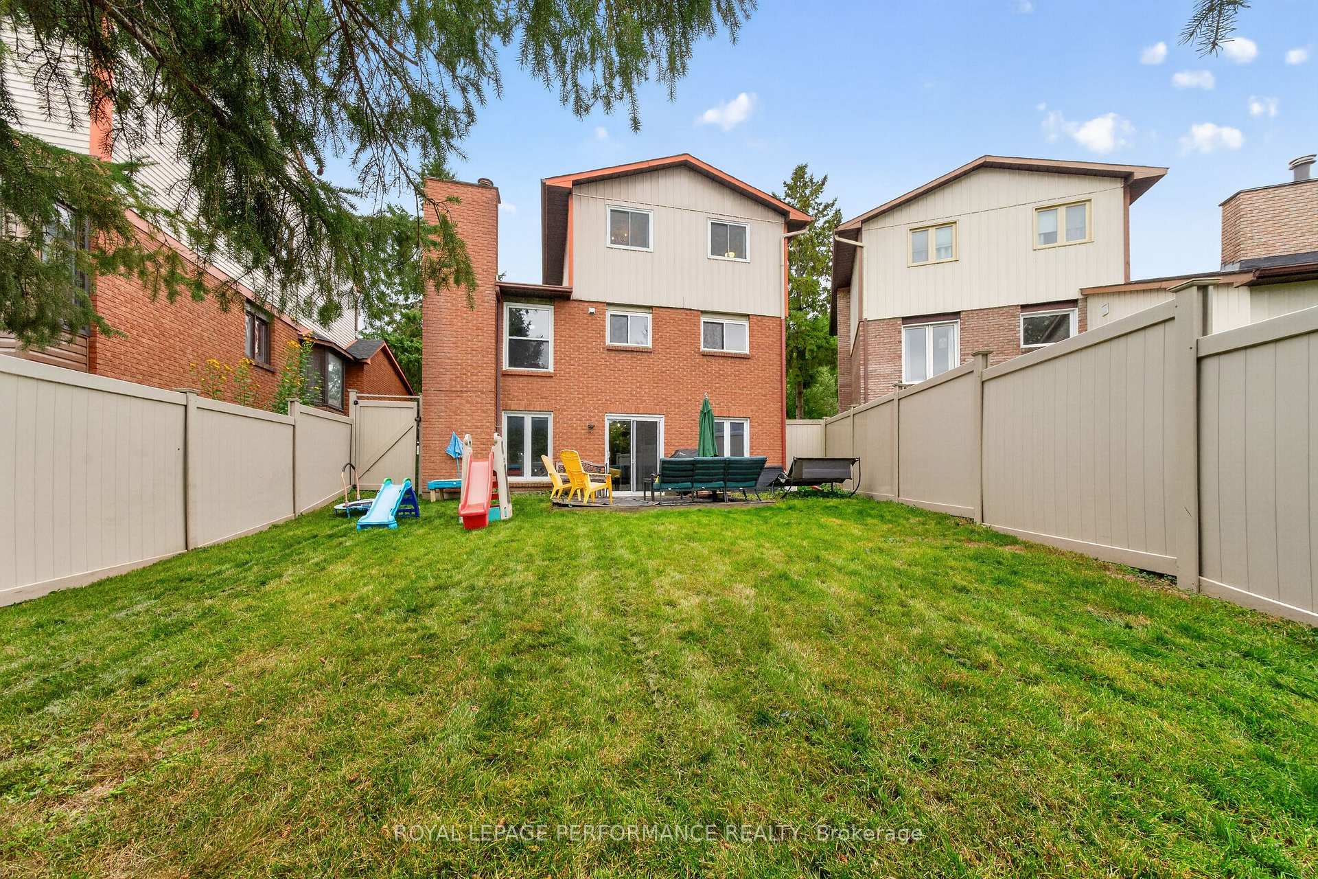 Photo 39 of 38 Naismith Crescent, Ottawa, Kanata - Katimavik — HOMEH
