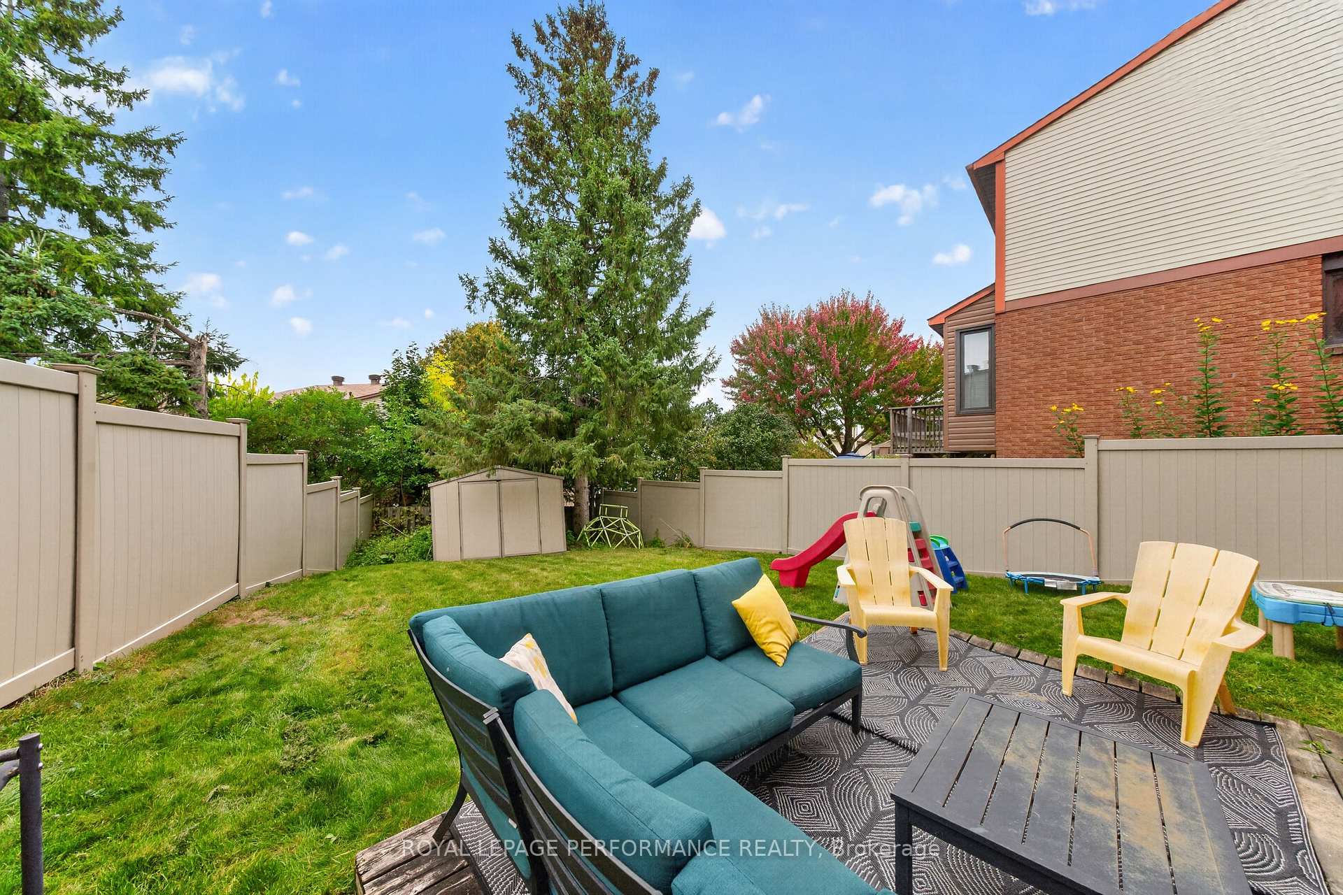 Photo 41 of 38 Naismith Crescent, Ottawa, Kanata - Katimavik — HOMEH