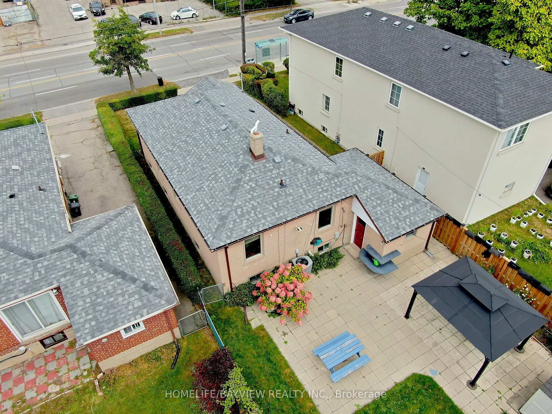 Photo 3 of 503 Evans Avenue, Etobicoke, Alderwood — HOMEH