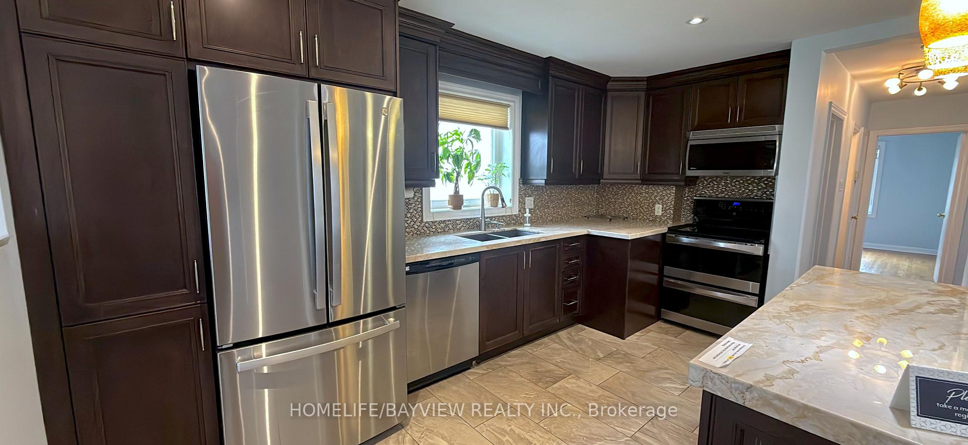 Photo 10 of 503 Evans Avenue, Etobicoke, Alderwood — HOMEH