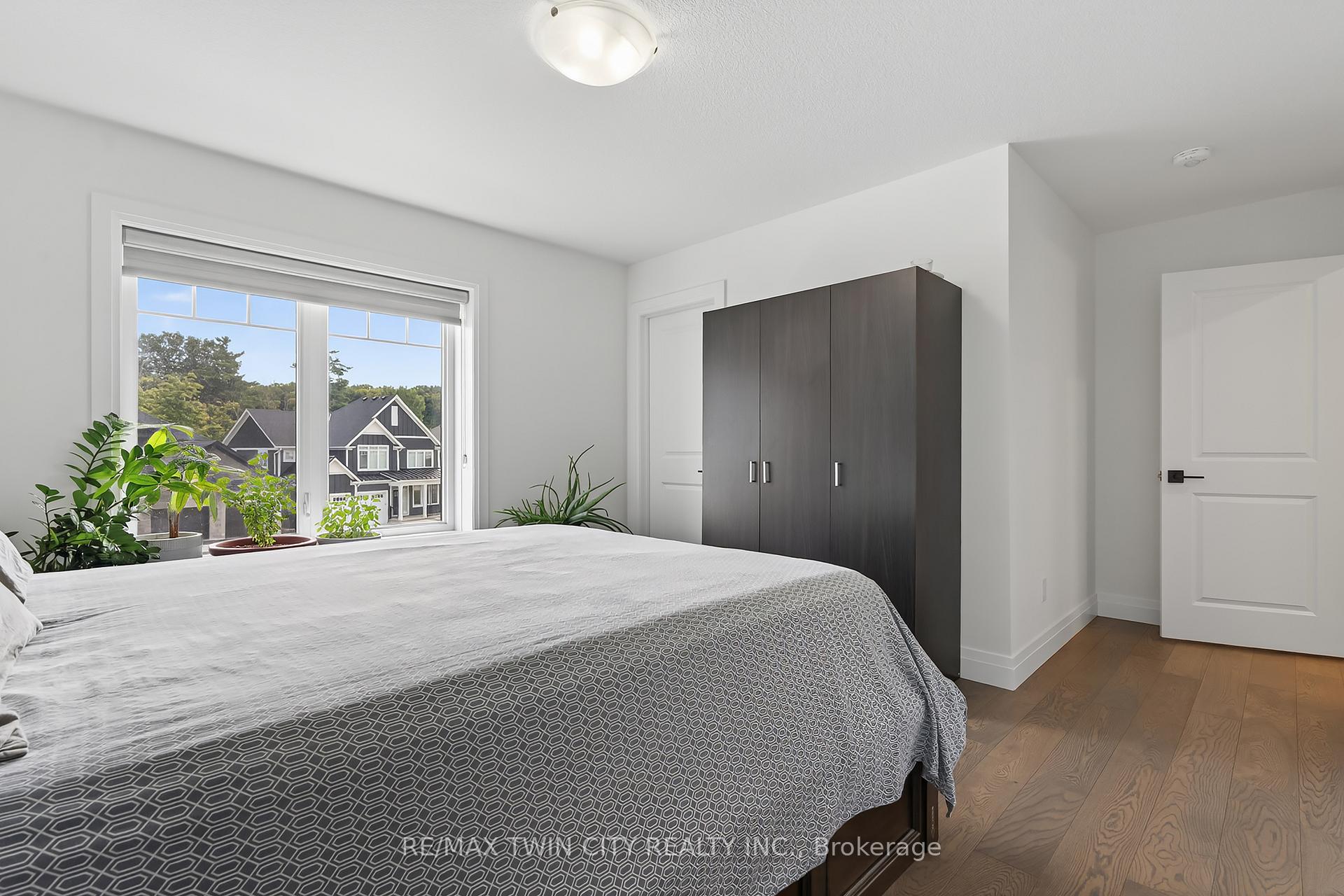 Photo 22 of 209 Jeffrey Place, Kitchener, Country Hills East — HOMEH