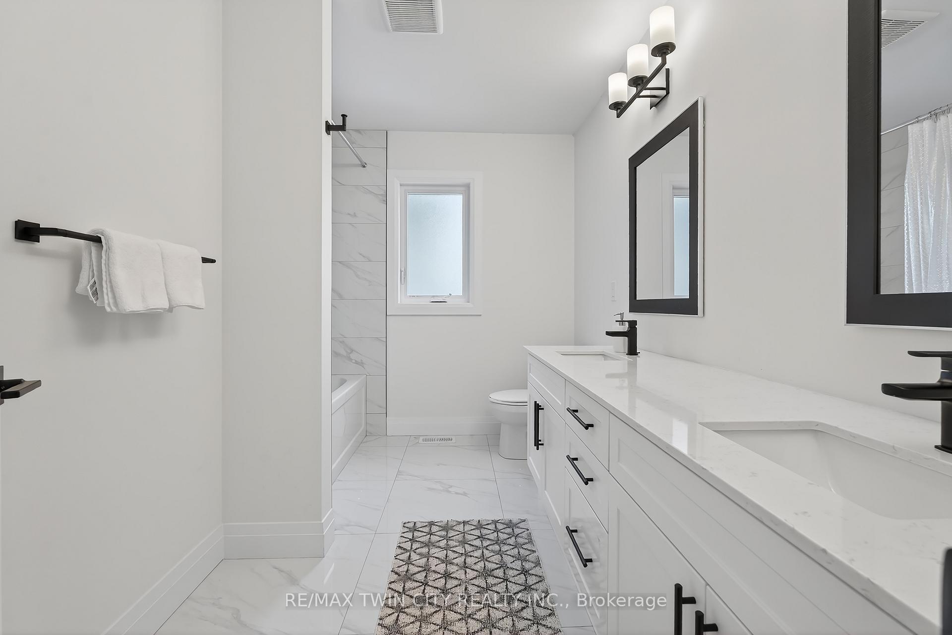 Photo 23 of 209 Jeffrey Place, Kitchener, Country Hills East — HOMEH