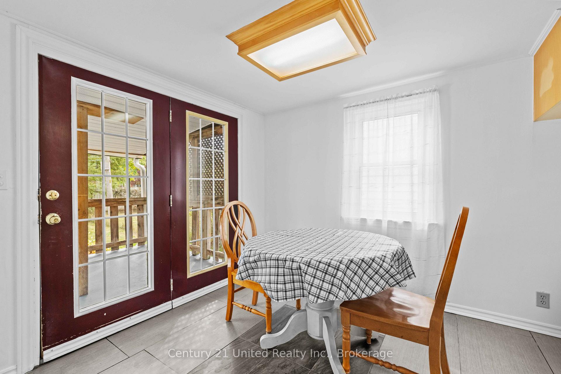 Photo 23 of 759 St. Mary's Street, Peterborough, Otonabee Ward 1 — HOMEH