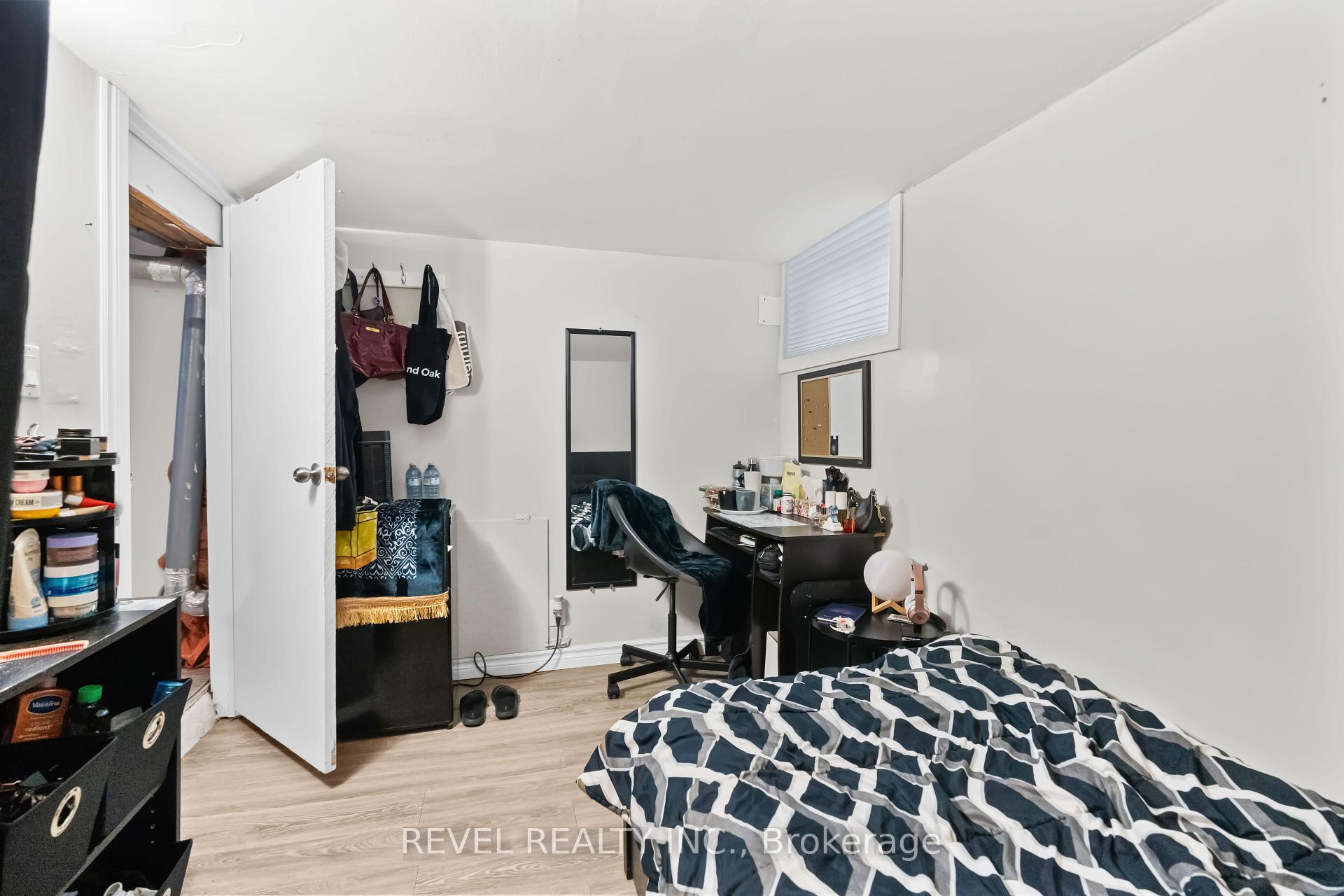 Photo 17 of 33 Cline Avenue N, Hamilton, Westdale — HOMEH