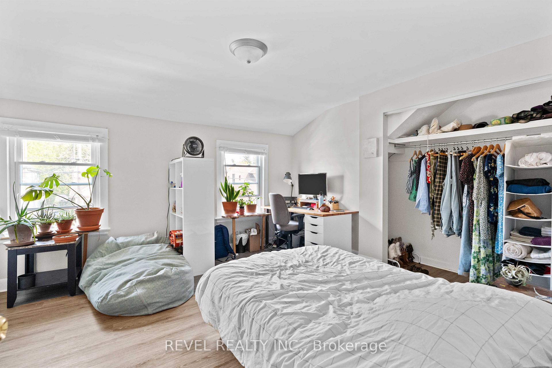 Photo 25 of 33 Cline Avenue N, Hamilton, Westdale — HOMEH