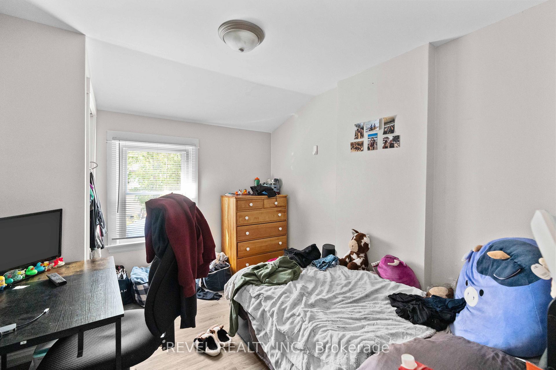 Photo 29 of 33 Cline Avenue N, Hamilton, Westdale — HOMEH