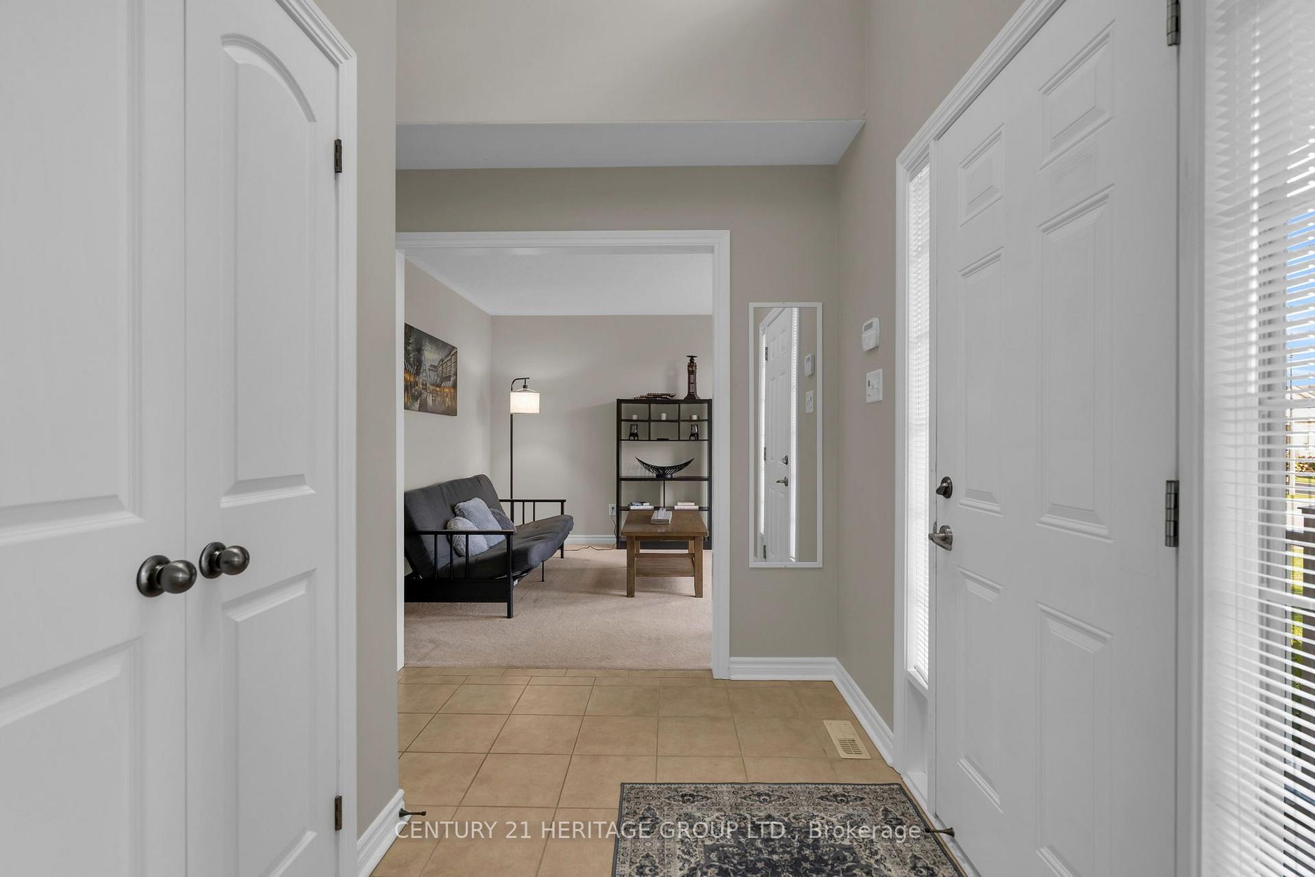 Photo 5 of 45 Whitfield Crescent, Springwater, Elmvale — HOMEH