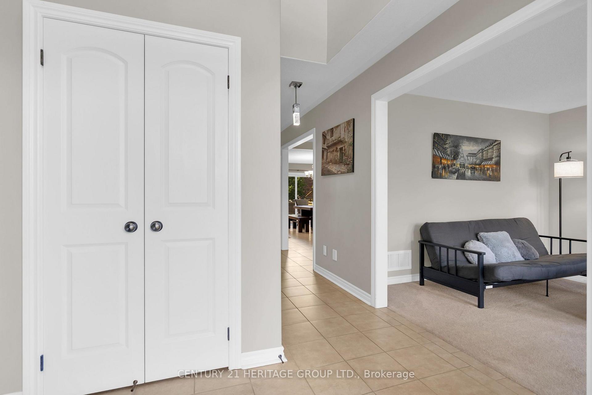Photo 7 of 45 Whitfield Crescent, Springwater, Elmvale — HOMEH