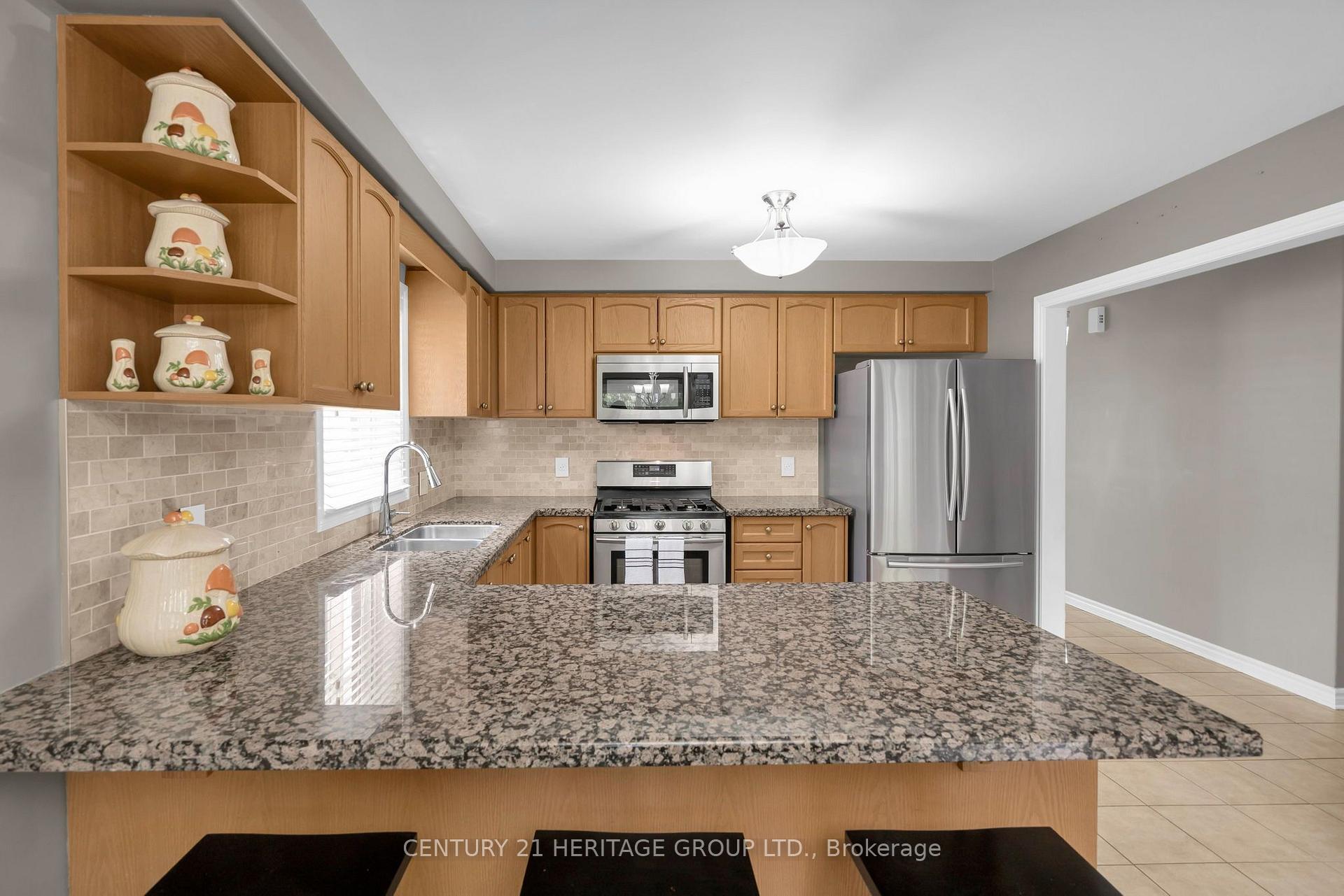Photo 12 of 45 Whitfield Crescent, Springwater, Elmvale — HOMEH