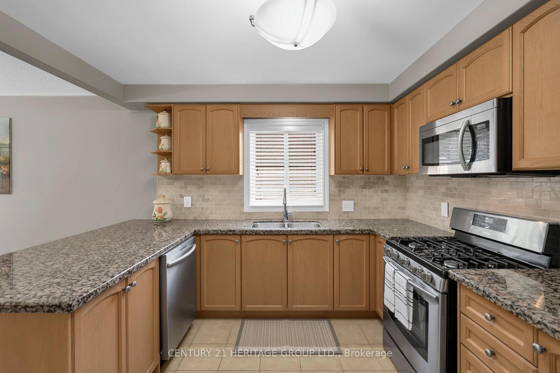 Photo 14 of 45 Whitfield Crescent, Springwater, Elmvale — HOMEH