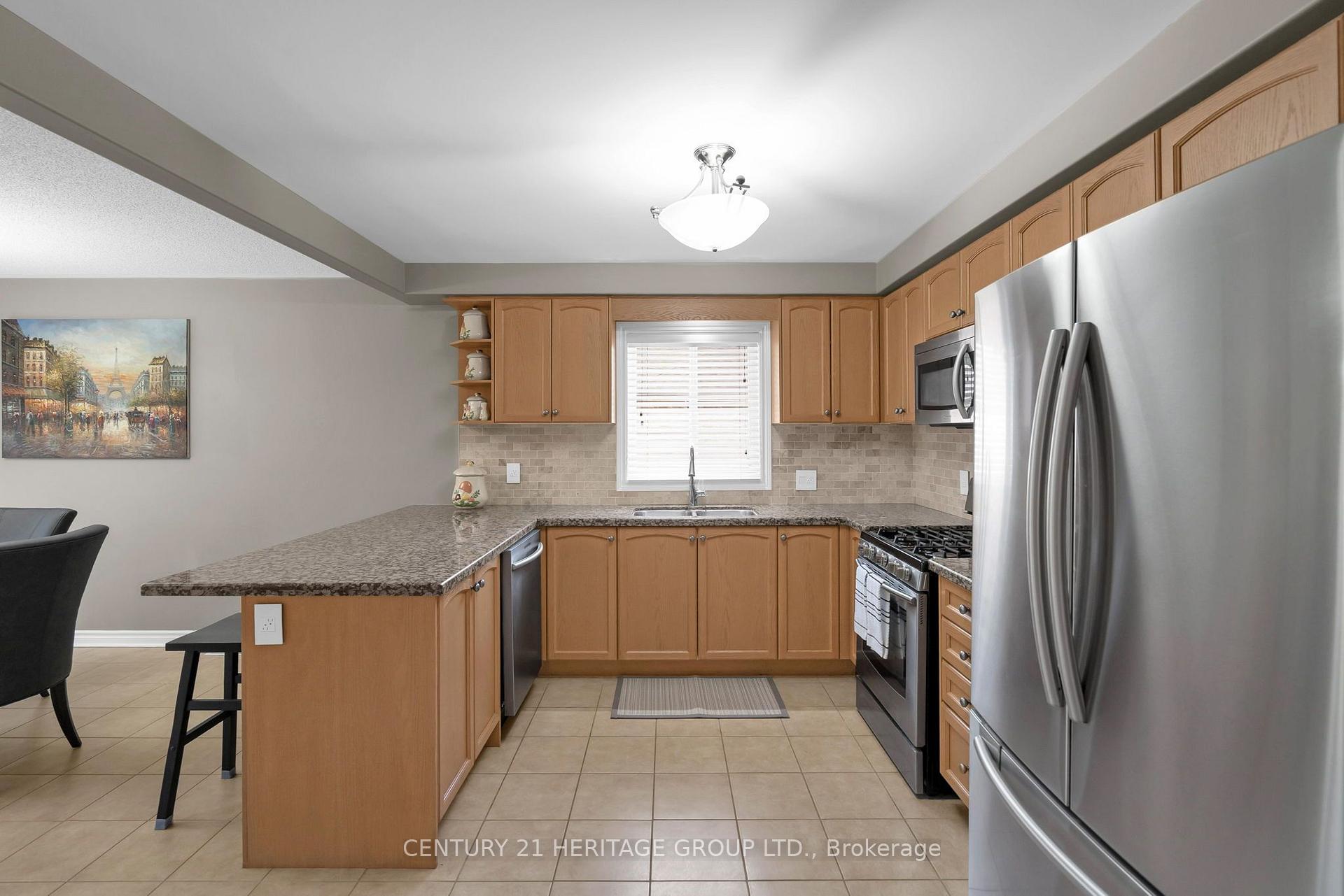Photo 15 of 45 Whitfield Crescent, Springwater, Elmvale — HOMEH