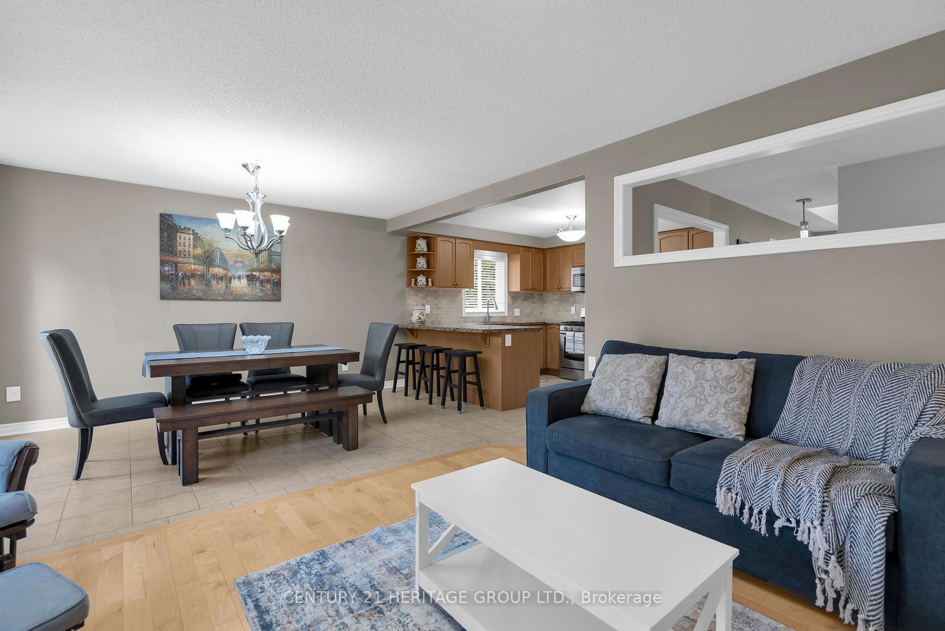 Photo 16 of 45 Whitfield Crescent, Springwater, Elmvale — HOMEH
