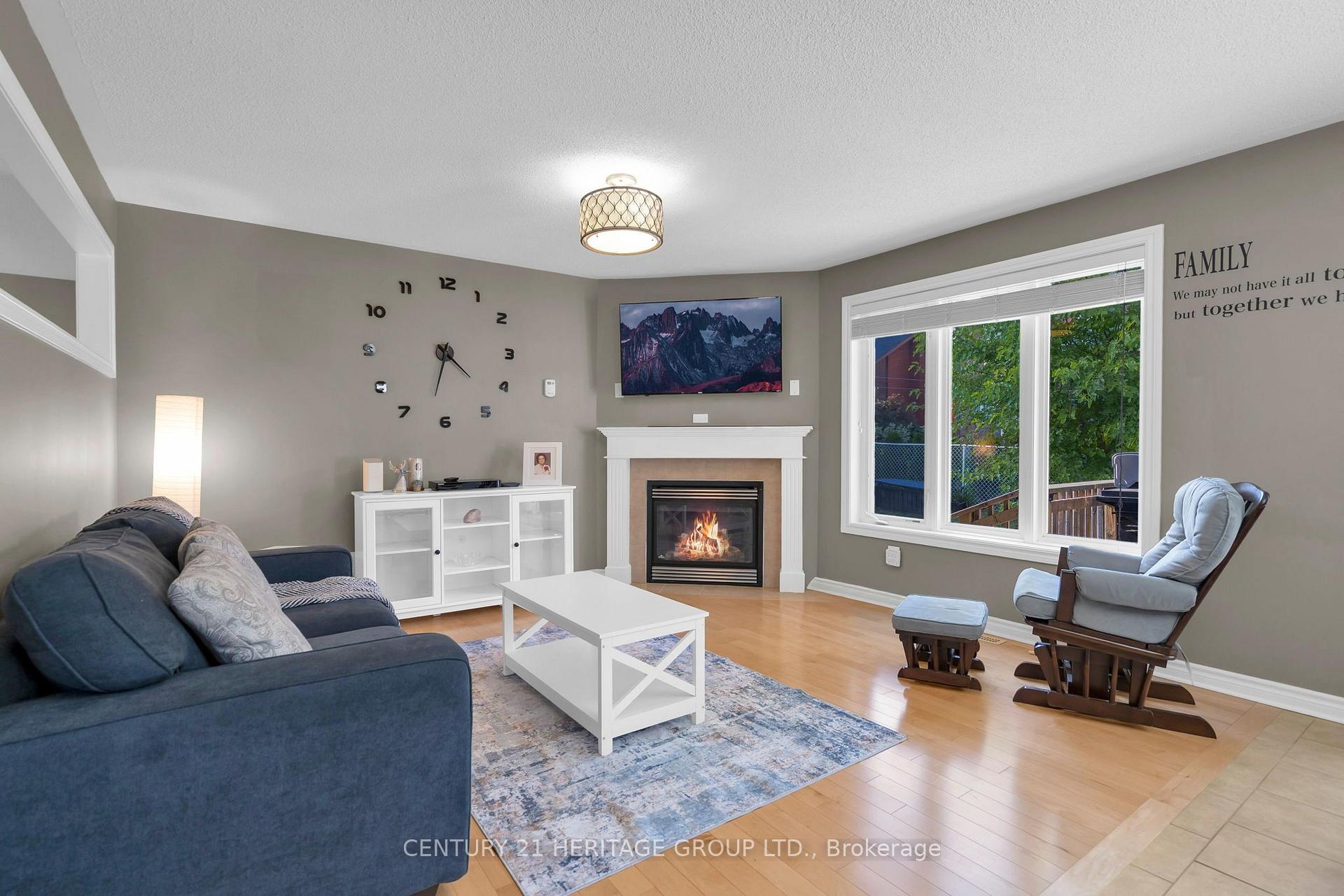 Photo 19 of 45 Whitfield Crescent, Springwater, Elmvale — HOMEH