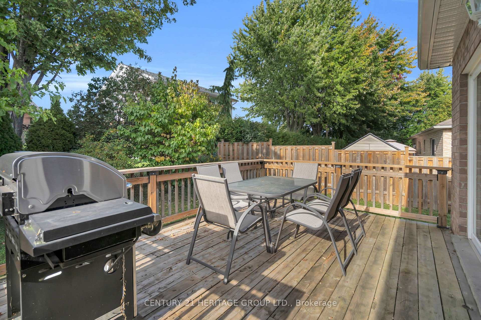 Photo 32 of 45 Whitfield Crescent, Springwater, Elmvale — HOMEH