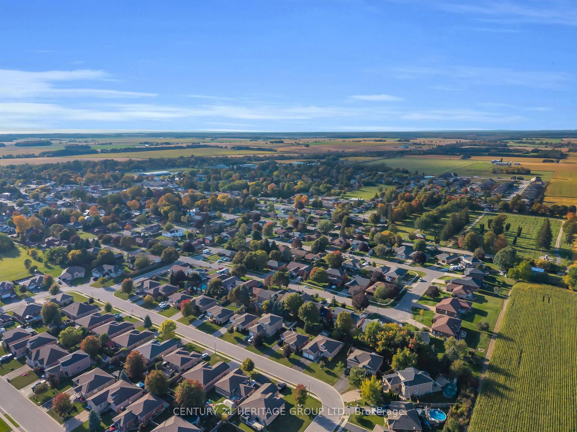 Photo 41 of 45 Whitfield Crescent, Springwater, Elmvale — HOMEH